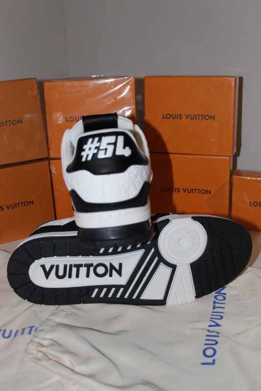Louis Vuitton #54 blancos y negros clásicos
